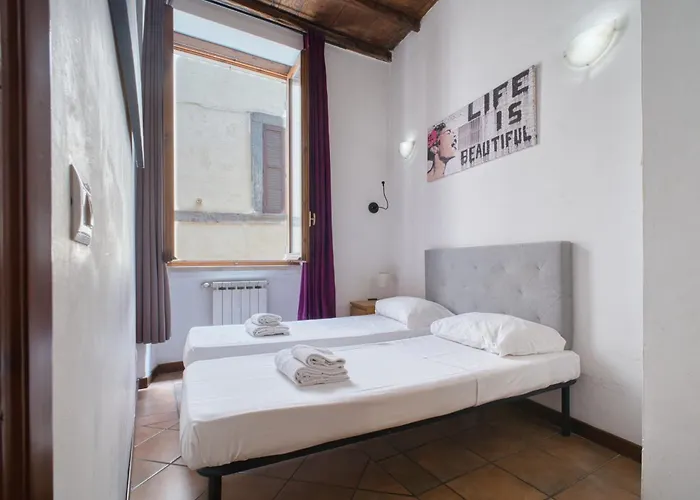 2 Bdr Family Balestrari Palace Campo Dei Fiori Piazza Navona Piazza Venezia Apartment