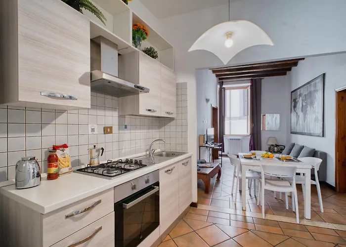 2 Bdr Family Balestrari Palace Campo Dei Fiori Piazza Navona Piazza Venezia Apartment